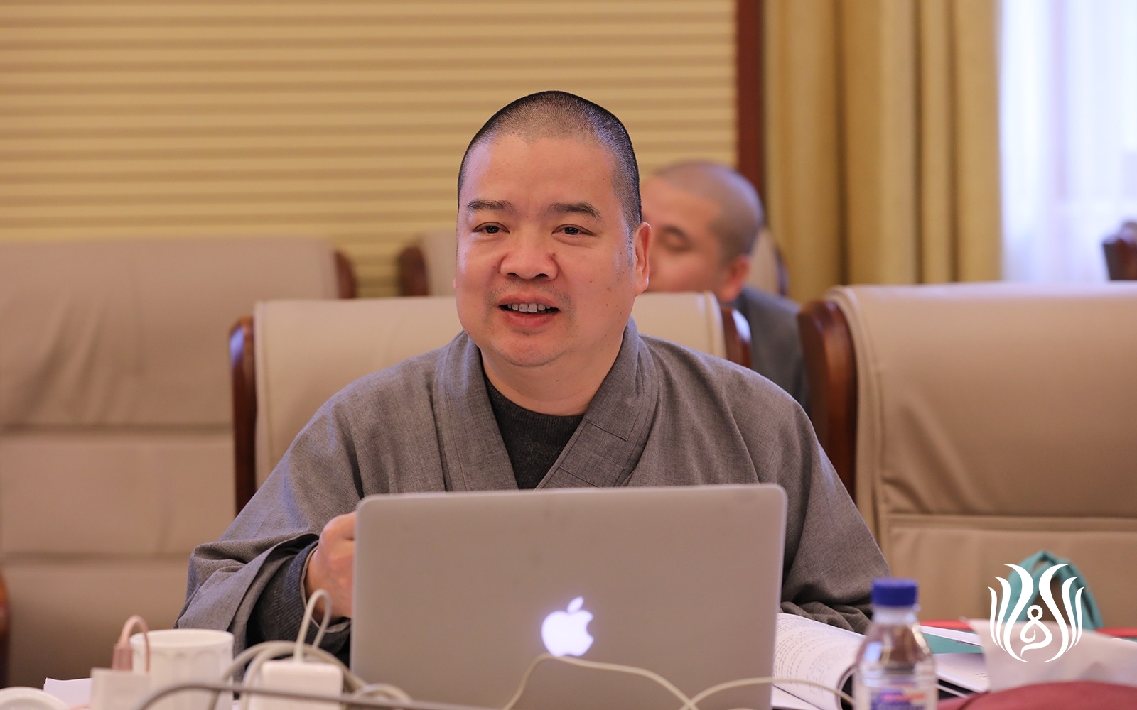 中国佛学院普陀山学院举行2022届研究生毕业论文云答辩会