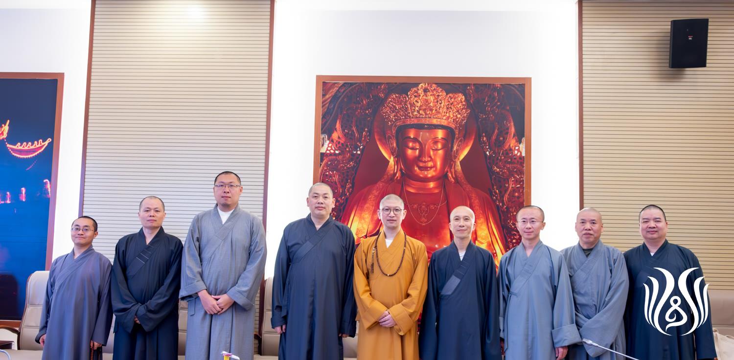 合影留念.jpg
