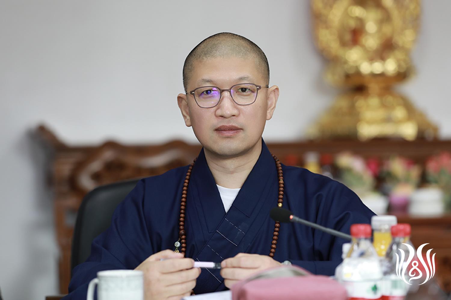 01会闲法师担任本次论文辨证组组长.jpg
