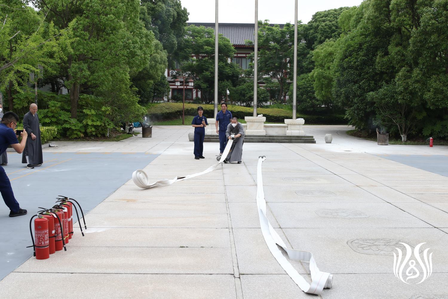 讲解甩水带.jpg