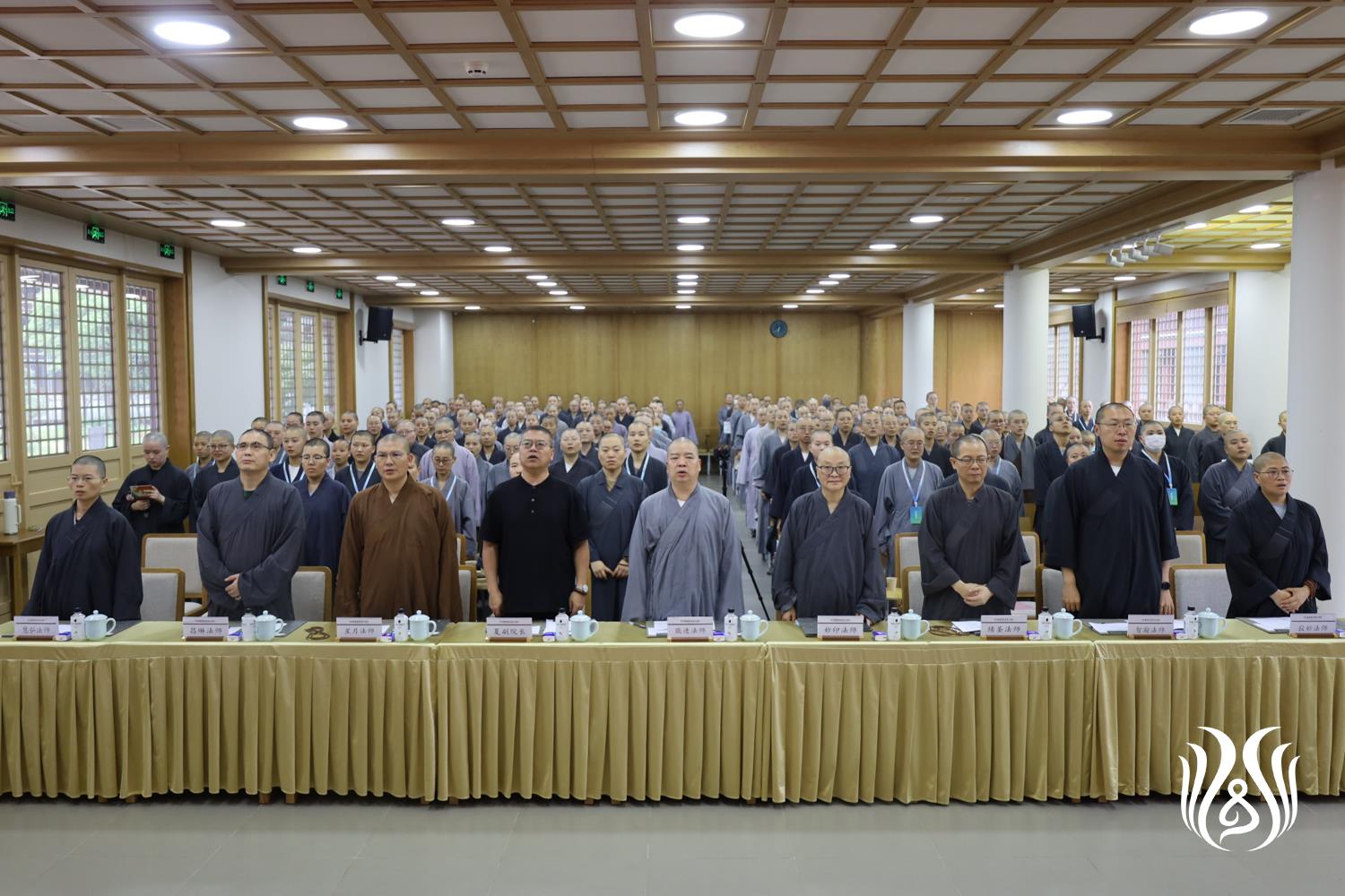 02奏唱国歌.jpg